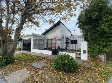 Casa · 115m² · 4 Ambientes · 1 Cochera · Venta Casa 4 Amb. /puan y Posadas