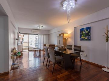 Departamento · 90m² · 5 Ambientes · 2 Cocheras · Venta - Departamento 3 Dorm. Vista Lateral Al Río Cochera Doble y Baulera - Centro