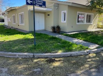 Casa · 200m² · 5 Ambientes · 2 Cocheras · Casa en Cañitas Alquiler