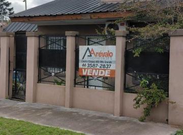 Casa de 4 ambientes, Esteban Echeverría · Casa de 380 m² con 2 Dorm. en Venta en El Jagüel