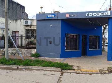 Casa · 116m² · 4 Ambientes · 1 Cochera · Casa + Local Comercial en Esquina Céntrica Sobre Av España. Venado Tuerto