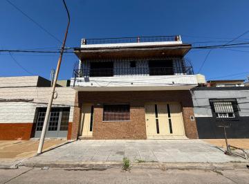 Casa · 109m² · 4 Ambientes · 2 Cocheras · Casa en Venta en Ciudadela