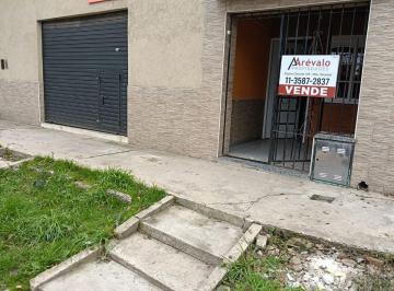 Casa de 4 ambientes, Ezeiza · Casa a La Venta con Negocio en Ezeiza Tucuman 970