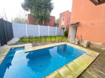 Casa · 150m² · 4 Ambientes · 1 Cochera · Venta Casa Tipo Dúplex 4 Ambientes con Jardín, Pileta y Parrilla | Club de Campo Las Acacias, Moreno