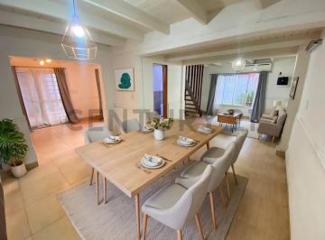 Casa · 150m² · 4 Ambientes · 1 Cochera · Venta Casa Tipo Dúplex 4 Ambientes con Jardín, Pileta y Parrilla | Club de Campo Las Acacias, Moreno
