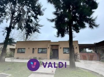 Casa · 170m² · 5 Ambientes · 3 Cocheras · Casa en Los Talas