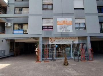Departamento de 4 ambientes, Córdoba · Alto Alberdi. Alquilo Depto de 1 Dormit, Cocina Separada. a m del Nuevo C. Shopping