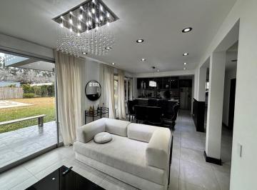 WhatsApp Image 2026-07-26 at 13.54.47.jpeg · Venta Casa 4 Ambientes - Barrrio La Comarca - con Pileta