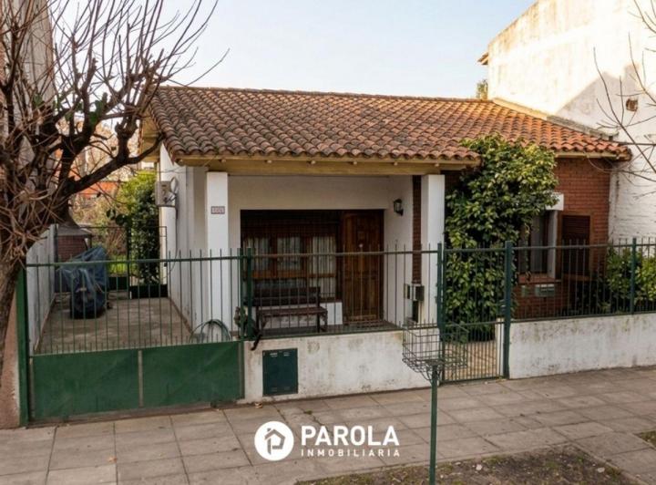 Casa · 60m² · 2 Ambientes · 1 Cochera