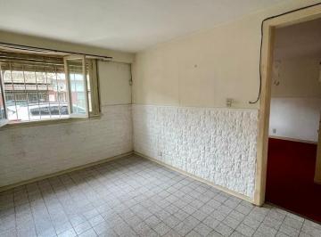 PH de 3 ambientes, Barracas · PH Planta Baja Al Frente con Patio 57 m²
