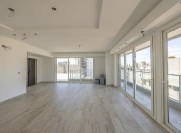 Departamento · 140m² · 4 Ambientes · 1 Cochera · Venta Departamento 4 Ambientes con Dependencia - Cochera Cubierta - Terraza Propia - Flores