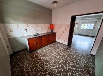 PH · 58m² · 3 Ambientes · 1 Cochera · Amplio PH 3 Amb con Cochera y Patio (Sin Expensas)