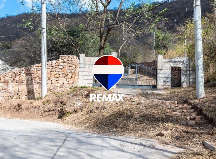 Terreno · 750m²
