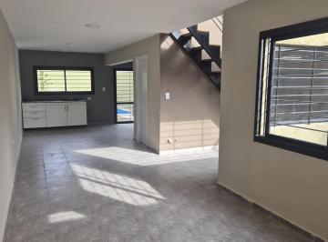 Casa · 134m² · 5 Ambientes · 2 Cocheras · Casa en Barrio Norte 1
