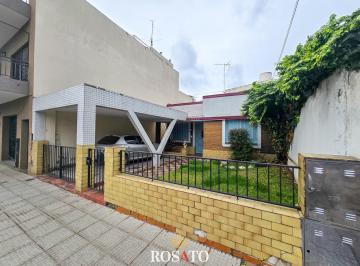 Casa · 85m² · 5 Ambientes · 1 Cochera · Venta de Dos Casas en Block Sobre Lote Propio en Villa Lugano | Ideal Para Dos Familias
