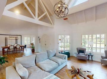 Casa · 285m² · 5 Ambientes · 3 Cocheras · Casa Venta Nautico Escobar C Pileta Nuevo Precio