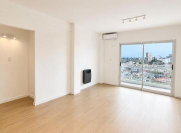 Departamento de 3 ambientes, Berazategui · Departamento 3 Ambientes Totalmente Remodelado Apto Crédito