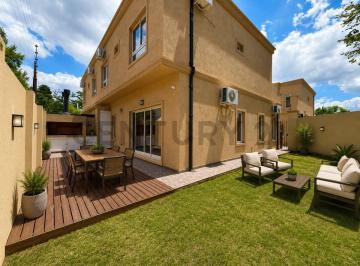Casa · 132m² · 5 Ambientes · 1 Cochera · Venta Casa 5 Ambientes a Estrenar en Complejo Cerrado Apto Crédito Ituzaingó