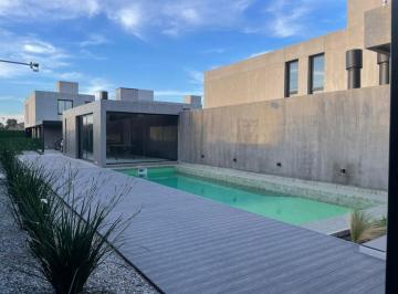 PH de 5 ambientes, Córdoba · Alquilo Duplex Amoblado, Temporario, 3 Dorm., Chacras Green