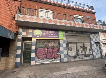 PH · 168m² · 7 Ambientes · PH Compuesto por 2 Locales Comerciales y 2 Departamentos