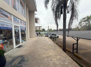 Local comercial · 75m² · 1 Ambiente · 1 Cochera · Local en Alquiler y Venta North Coral Plaza