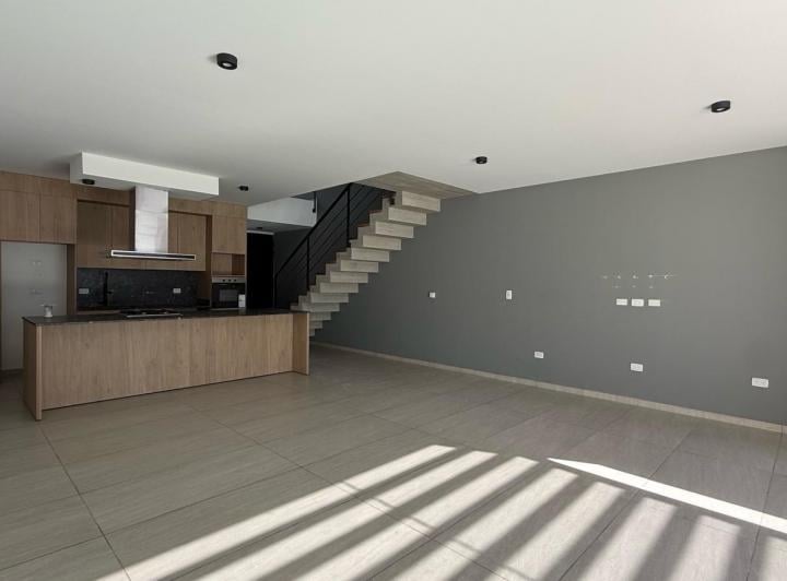 PH · 150m² · 5 Ambientes · 2 Cocheras