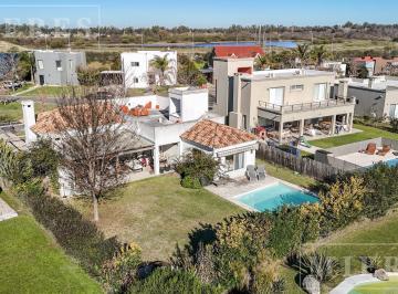 Casa · 173m² · 5 Ambientes · 2 Cocheras · Casa en Venta en Barrio Puerto El Canton, Ingeniero Maschwitz Escobar