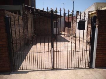 Casa de 6 ambientes, La Matanza · Propiedad Multifamiliar: 3 Phs en Virrey del Pino