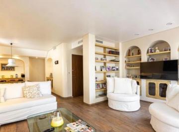 Departamento · 140m² · 4 Ambientes · 1 Cochera · Departamento en Venta Al Frente 4 Ambientes con Cochera Fija y Dos Bauleras - Recoleta