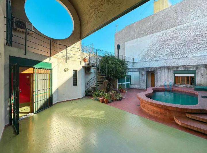 Casa · 170m² · 7 Ambientes · 1 Cochera