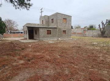 Casa · 140m² · 6 Ambientes · Casa/quinta a Terminar
