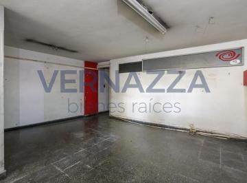 Local comercial · 65m² · 2 Ambientes · Exclusica Ubicación: Local Sobre Av Carabobo, a Pasos de Av Rivadavia!