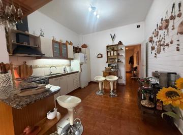 Casa · 200m² · 4 Ambientes · 2 Cocheras · Casa 4 Ambientes San Justo Parque Cochera Parrilla