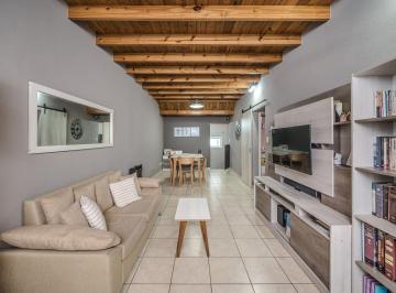 PH · 80m² · 3 Ambientes · Venta PH 3 Ambientes - Caseros