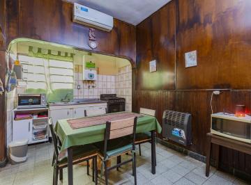 Casa · 110m² · 6 Ambientes · 1 Cochera · Casa 3 Dorm. en Venta Zona Norte