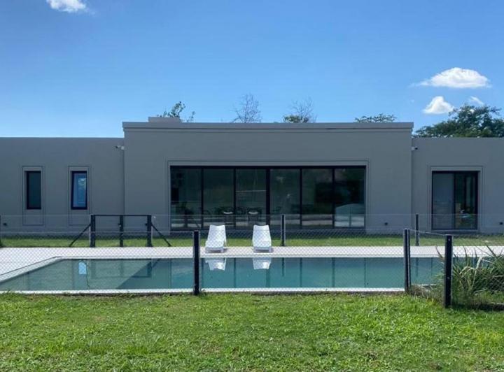 Casa · 427m² · 5 Ambientes · 5 Cocheras