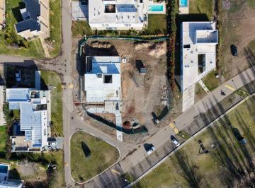 Terreno · 881m² · Lote en Venta Bº Priv. Sauces del Limay