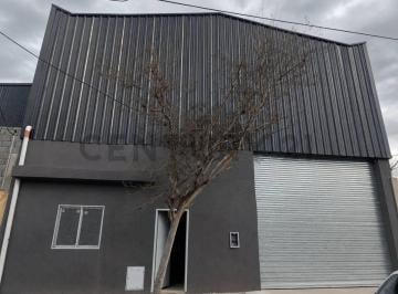 Bodega-Galpón · 348m² · 4 Ambientes · 10 Cocheras · Galpon Industrial y Comercial en Ituzaingo