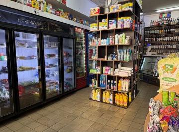 Fondo de comercio · 80m² · Fondo de Comercio en Venta Rotiseria Almacen Vinos