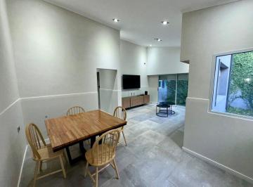 Casa · 72m² · 3 Ambientes · Casa en Venta a Estrenar 2 Dorm. y Jardin