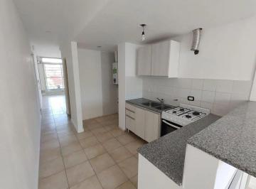 Departamento · 85m² · 3 Ambientes · Venta Depto 2 Dormitorio con Patio Echesortu