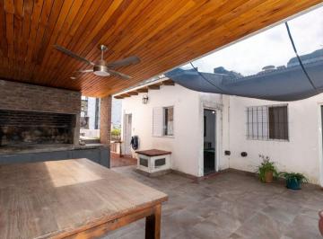 PH · 194m² · 6 Ambientes · Venta Planta Alta Centro 5 Dorm.