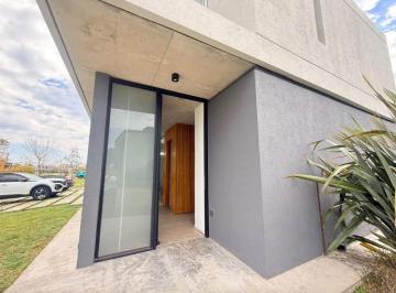 LHP-LHP-3352_2 · Casa en Alquiler con Pileta - Barrios Ceibos - Puertos