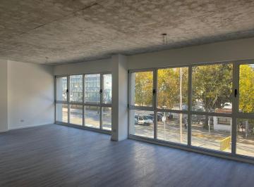 Oficina comercial · 55m² · 1 Ambiente · 1 Cochera · Distrito Quartier - Excelente Oficina en Alquiler con Cochera.