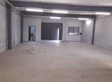 Bodega-Galpón · 219m² · Venta Galpón 219 m² - Barrio Triangulo