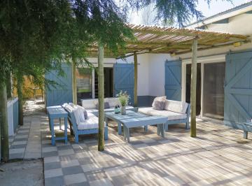 Casa · 120m² · 2 Ambientes · 2 Cocheras · La Juanita - Casa La Simona