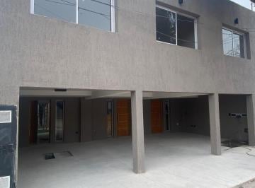 PH · 65m² · 6 Ambientes · 1 Cochera · Vendo Duplex a Estrenar