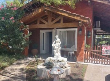 Casa de 5 ambientes, La Matanza · Casa en Club de Campo Las Perdices
