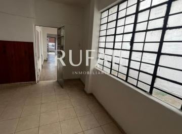 Casa · 117m² · 4 Ambientes · Casa en Venta. B° Pueyrredón. 3 Dorm.. Patio Amplio. Oportunidad