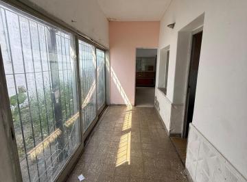 Casa · 117m² · 4 Ambientes · Casa en Venta. B° Pueyrredón. 3 Dorm.. Patio Amplio. Apto Crédito